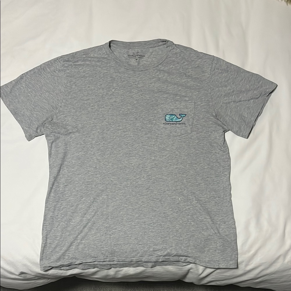 Vineyard Vines Men's Gray T-Shirt
